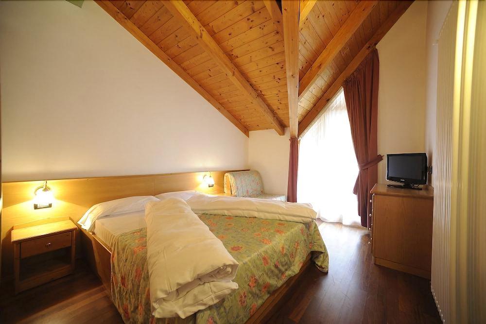 Residence Kristall- Fiemme Holidays Predazzo Exterior photo